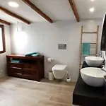 Beautiful With Wifi And Free Parking