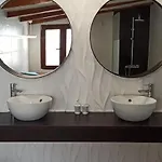 Holiday home Beautiful With Wifi And Free Parking *