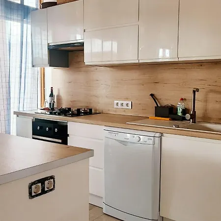 בית נופש Beautiful With Wifi And Free Parking