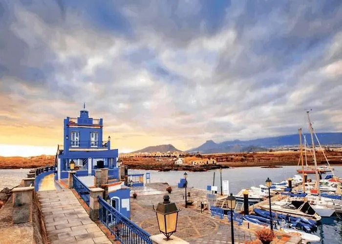 Beautiful With Wifi And Free Parking * Arona (Tenerife)