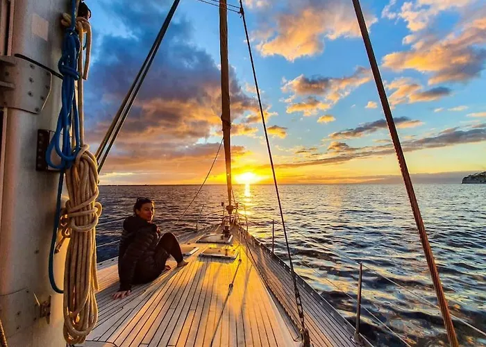 בית נופש Beautiful With Wifi And Free Parking ארונה