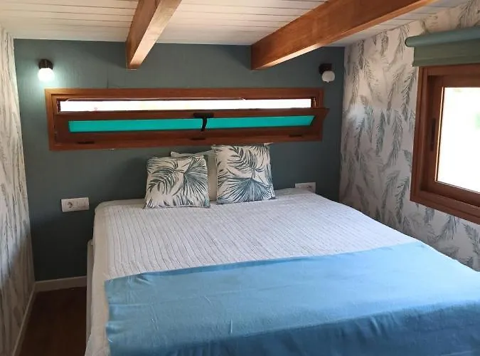 בית נופש Beautiful With Wifi And Free Parking *