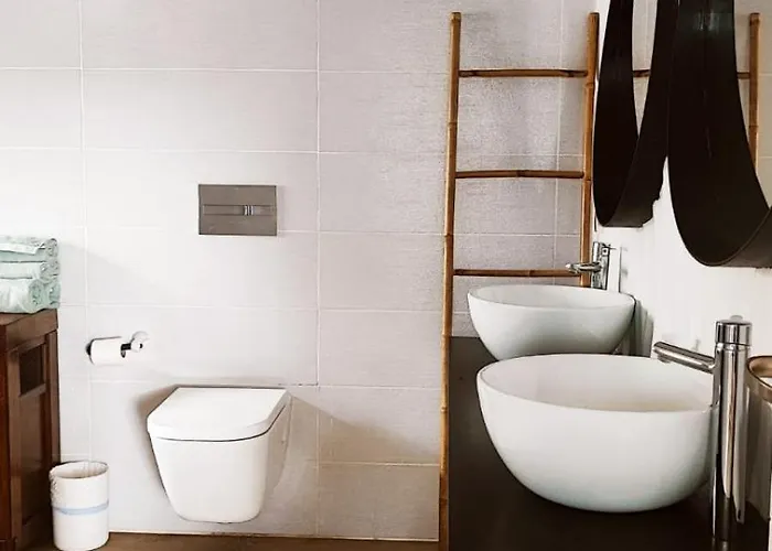 Beautiful With Wifi And Free Parking בית נופש *