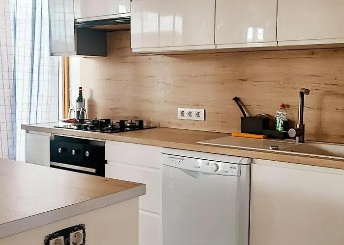 בית נופש Beautiful With Wifi And Free Parking